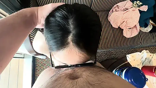 Cowok cina yummy jimmy ngentot penari striptis di kapal pesiar