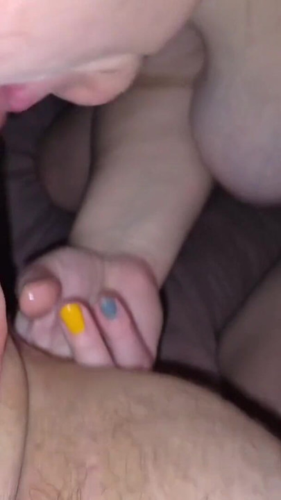 Boquete de pau macio e desleixado | Clipe 1