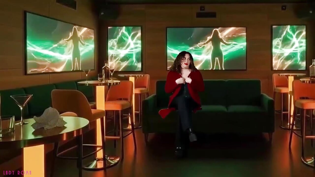 Îl masturbez pe managerul clubului de karaoke, iar soțul meu filmează totul