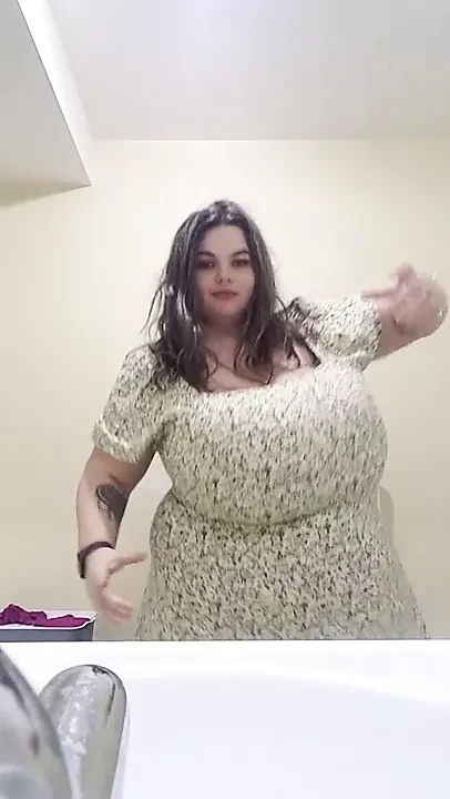 MASSIVE BBW BOOBS 'DANCING'