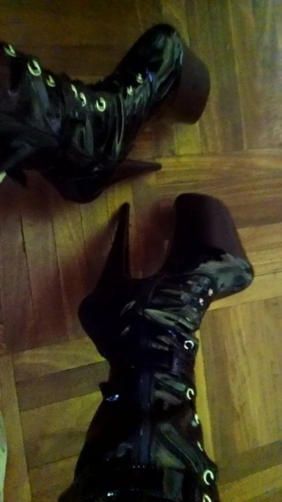 BOOTS01