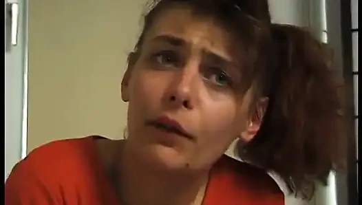 Brünette brünette füchsin wird in pov geknallt und auf den bauch gespritzt