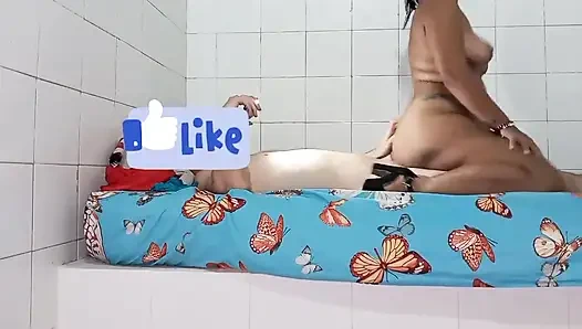 Ngentot pacar saudara tiriku