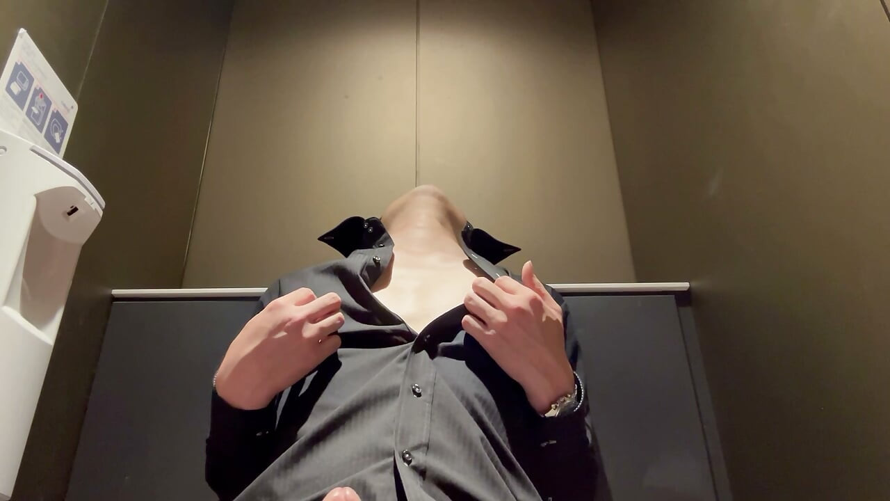solo play in public restroom