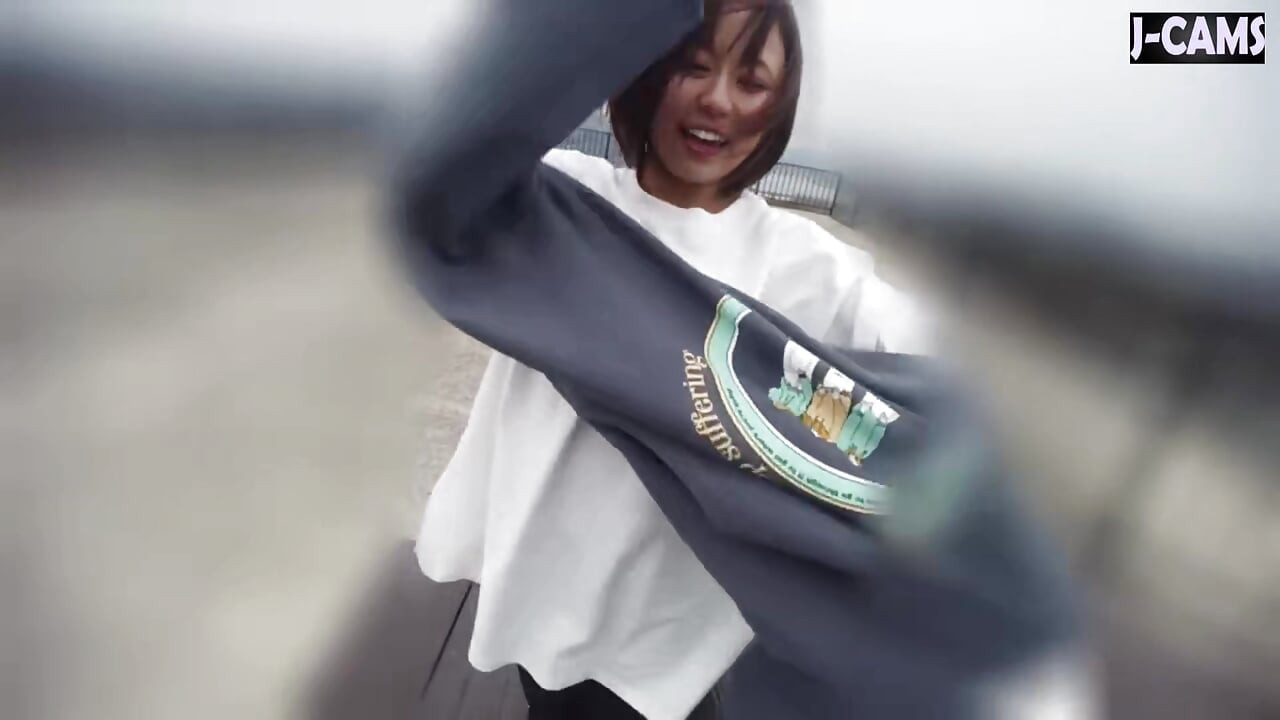 她越放縱，就越狂野 無所畏懼的暴露狂自由奔跑 第1部分