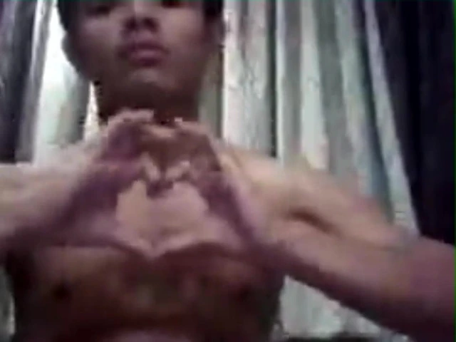 Cute Muscled Malay Guy Jerkoff