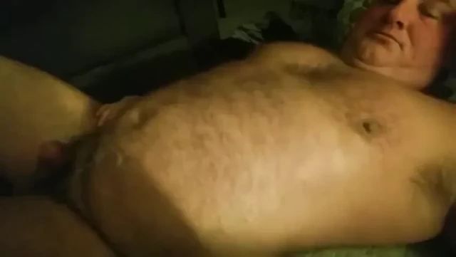 Chub daddy cum on the bed