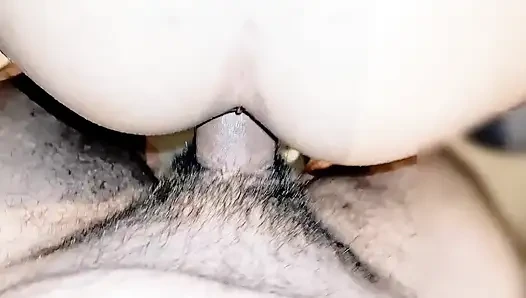 I Fuck My Boss's stepdaughter at Home When She Leaves for the Office