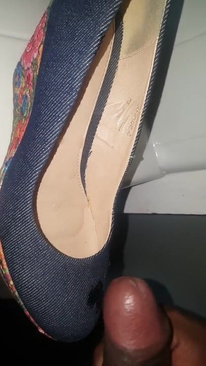Cum on heels