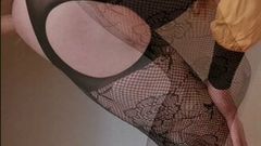 Diversión anal para la sexy mariquita Andrea en su primer video casero