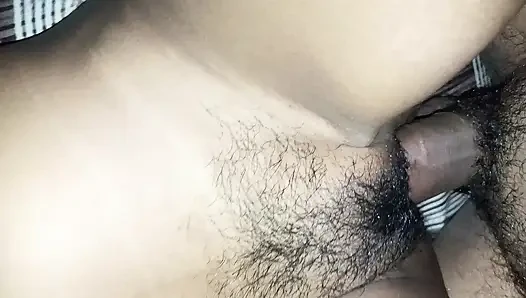 Gadis desa di rumahku dan memek di rumah
