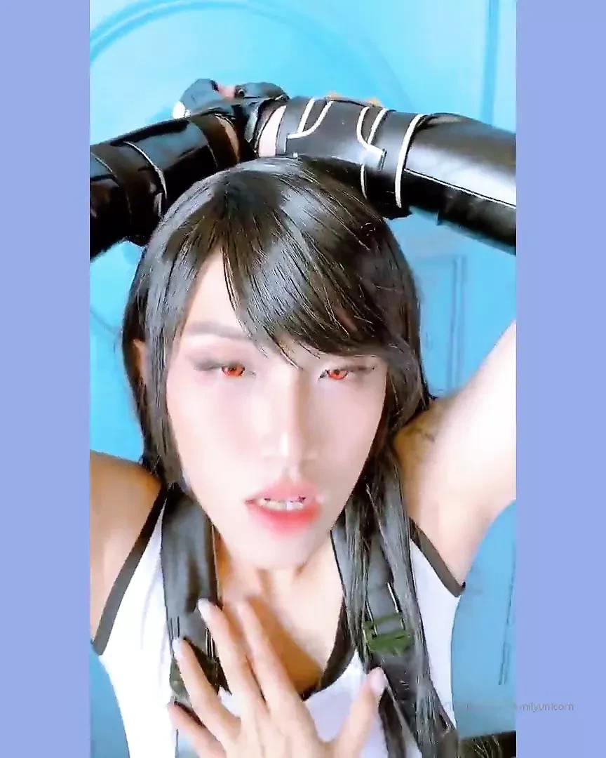 (OF) EU Big Dick Asian Femboy Handjob Cum