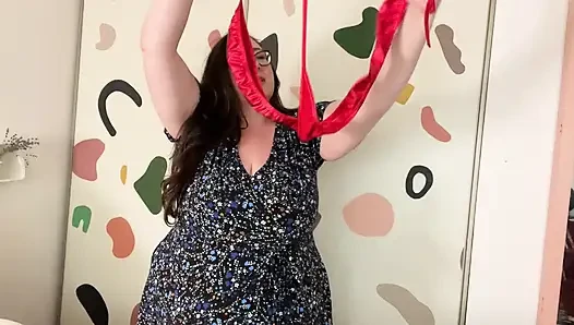 Fucking stepmom in her tiny swimsuit