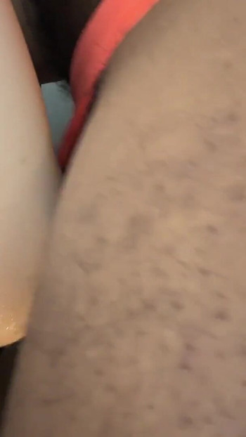 Εκπληκτική στιγμή από το "Sex Doll Causes Moaning And Whimpering Cumshot"