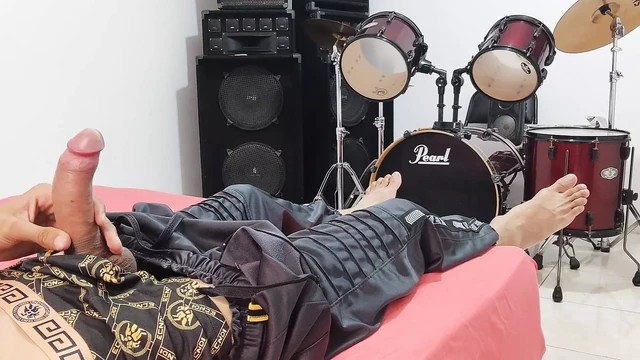man masturbates his big cock in front of the camera