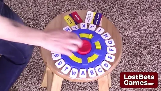 Die Strip-Torange-bühne ist für eine aufregende action vorgesehen