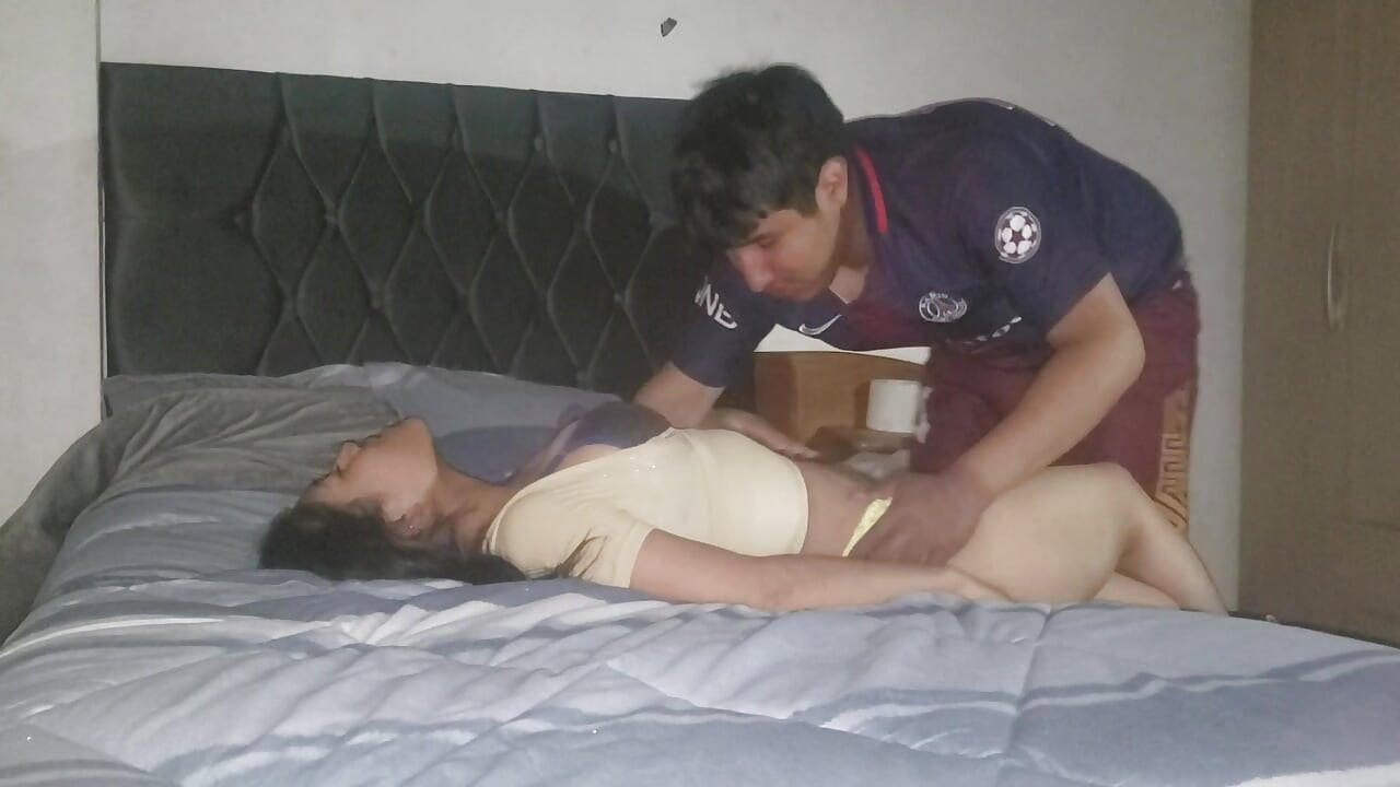 Amateur Latin Couple | Private in-room session