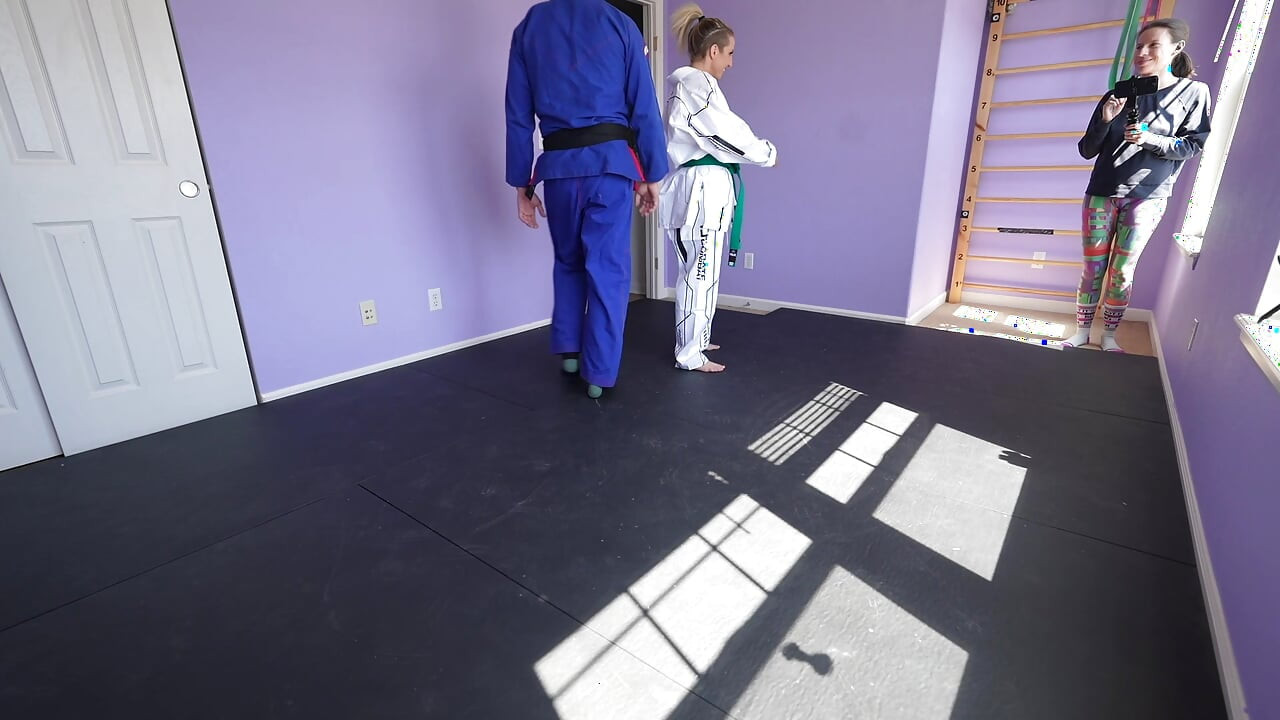 Bts lora cross v Andy savage sex-wrestling