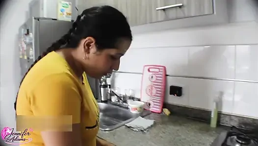 My milf stepmom gives me a sex enhancer to get really horny and fuck her hard and pour all the milk in her mouth - Porno En Español