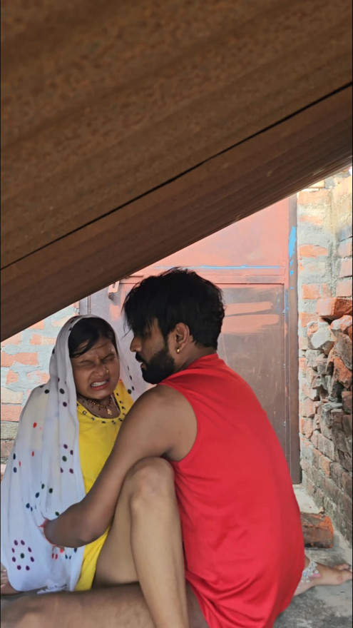 Desi Village Butiful Sali Ko Jija Ne छत Pe Pela | Clip 1