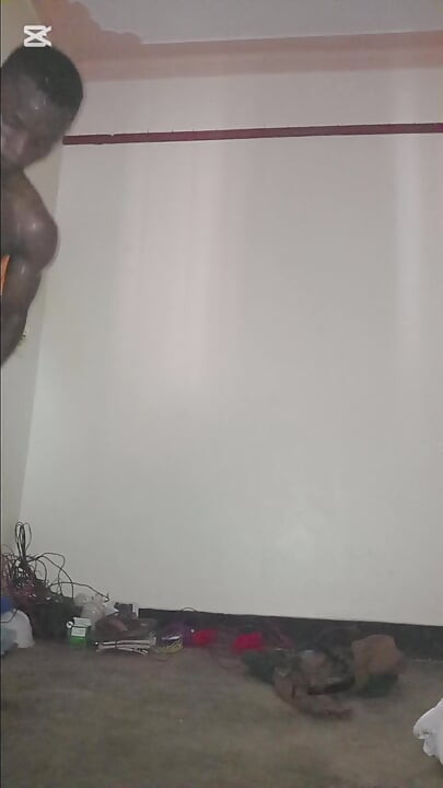 First time to masturbate when my parents have gone to work