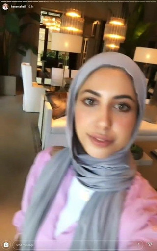 Hijabi arabische sexy Zehen