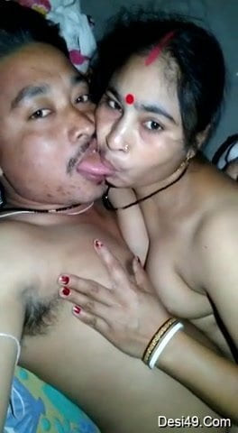 Ise chodna chahte hai to comment me randi likh do no miljaye