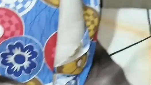 Trisha ki chut chatkar uski chut ki chudayi kari