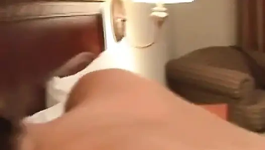 Jessica ve Blair edepsiz çift dildo eğlencesi yapıyor