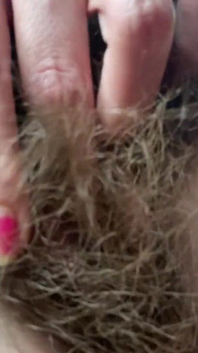 Epic moment from "10 minutes of hairy pussy in your face"