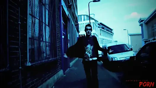 Lolly Badcock bir rock yıldızının dölünü sikiyor