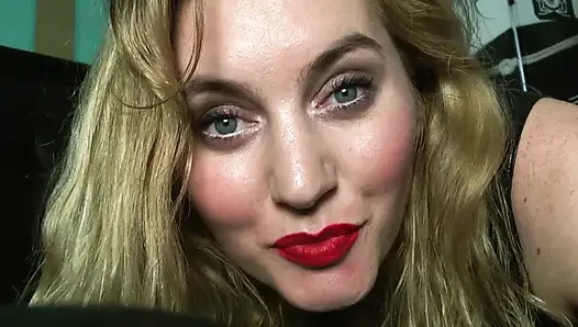 Дыхание под моей задницей