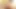 Dünnes blondes schätzchen weit gedehnt in schlampigem hardcore-hämmern