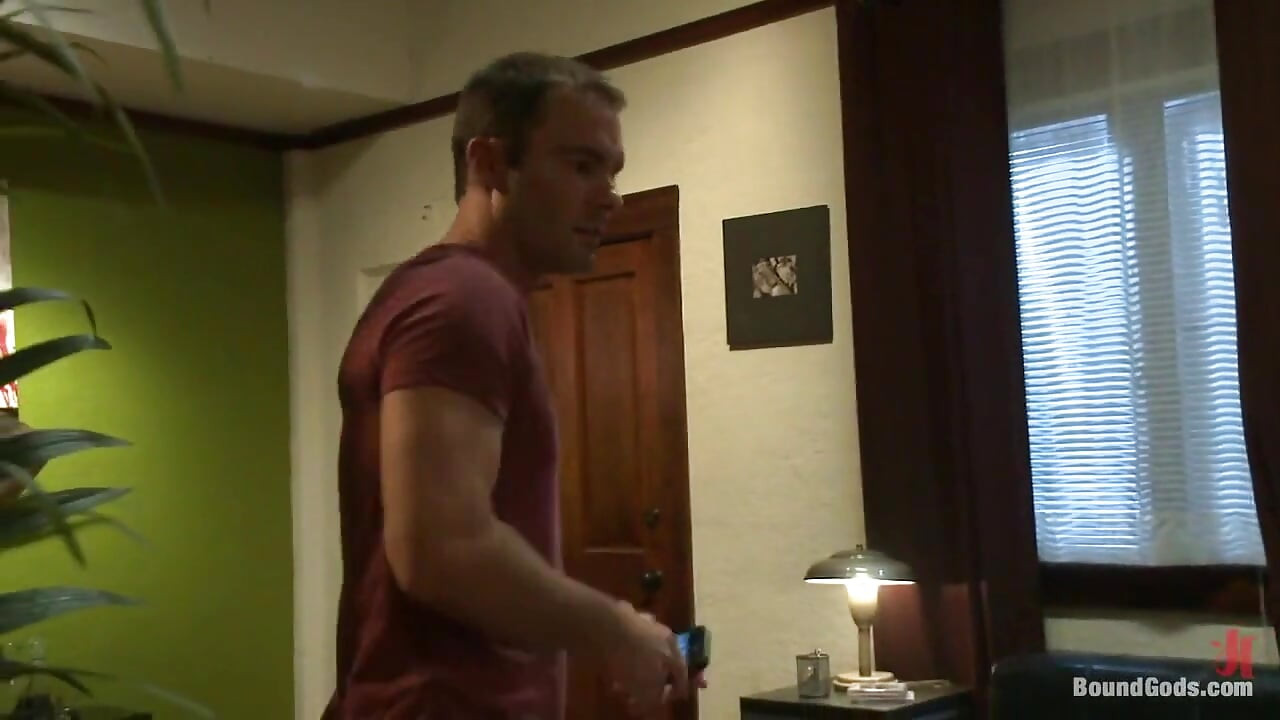 Leather Stepdaddy Makes a Bondage House Call