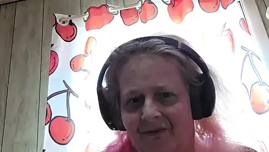 Sadece biraz değil, meme fışkırtmasını da em