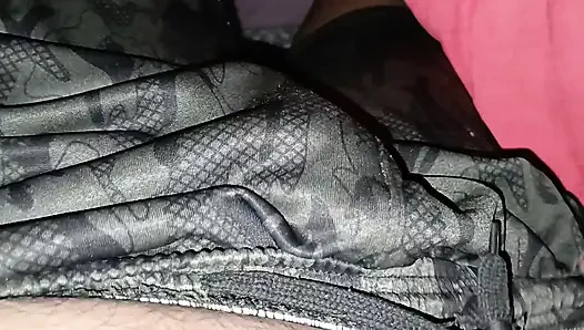 Mahika kakak ipar india lagi asik sama debarnya waktu suaminya nggak di rumah.....