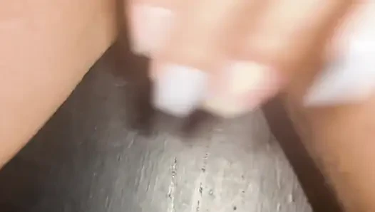 Kontol enak lainnya yang bikin aku crot dan crot di gloryhole.