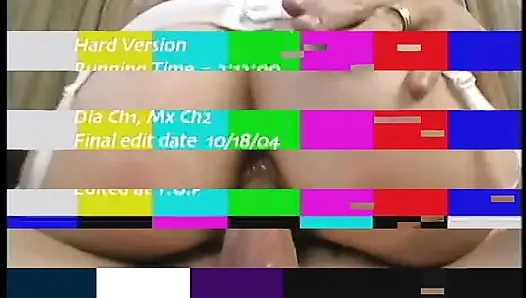 Молодая брюнетка трахается с ебарем в просвешенном нижнем белье
