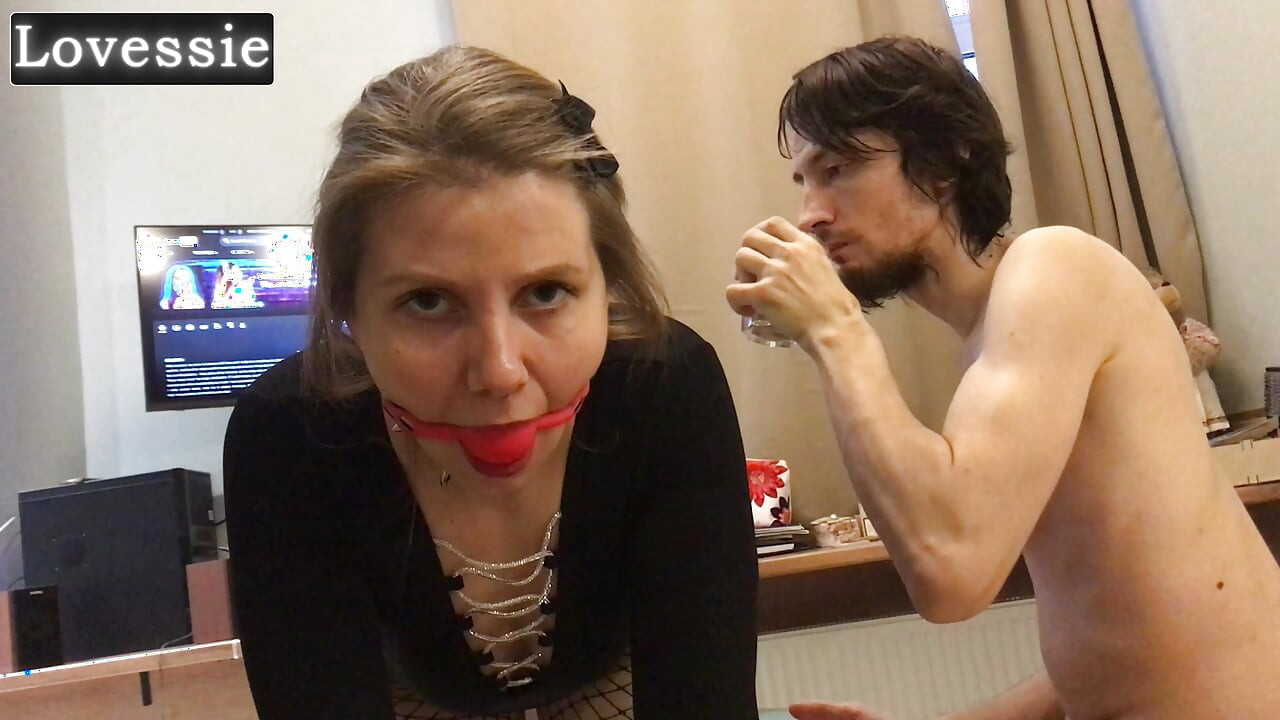An obedient, hot MILF with a big butt serves her master and becomes a piece of human furniture - Lovessie