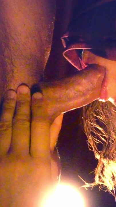 Hun sluger det hele til sidste dråbe... Det langsomste og mest sensuelle blowjob nogensinde | Klip 2