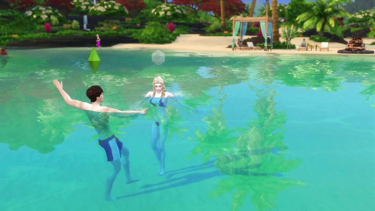Casal se empolga em dia na praia