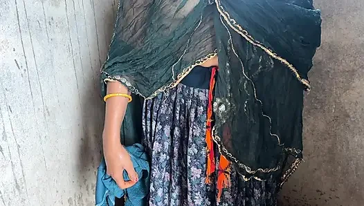 Hindi xxx video im badezimmer