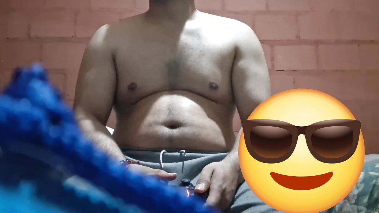 Иди и давай поиграем, пока я танцую