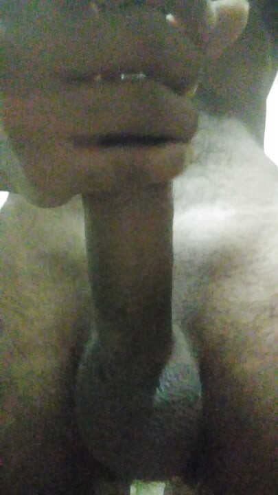 Indian Male Solo Play – Bathroom Uncut Explicit Scene