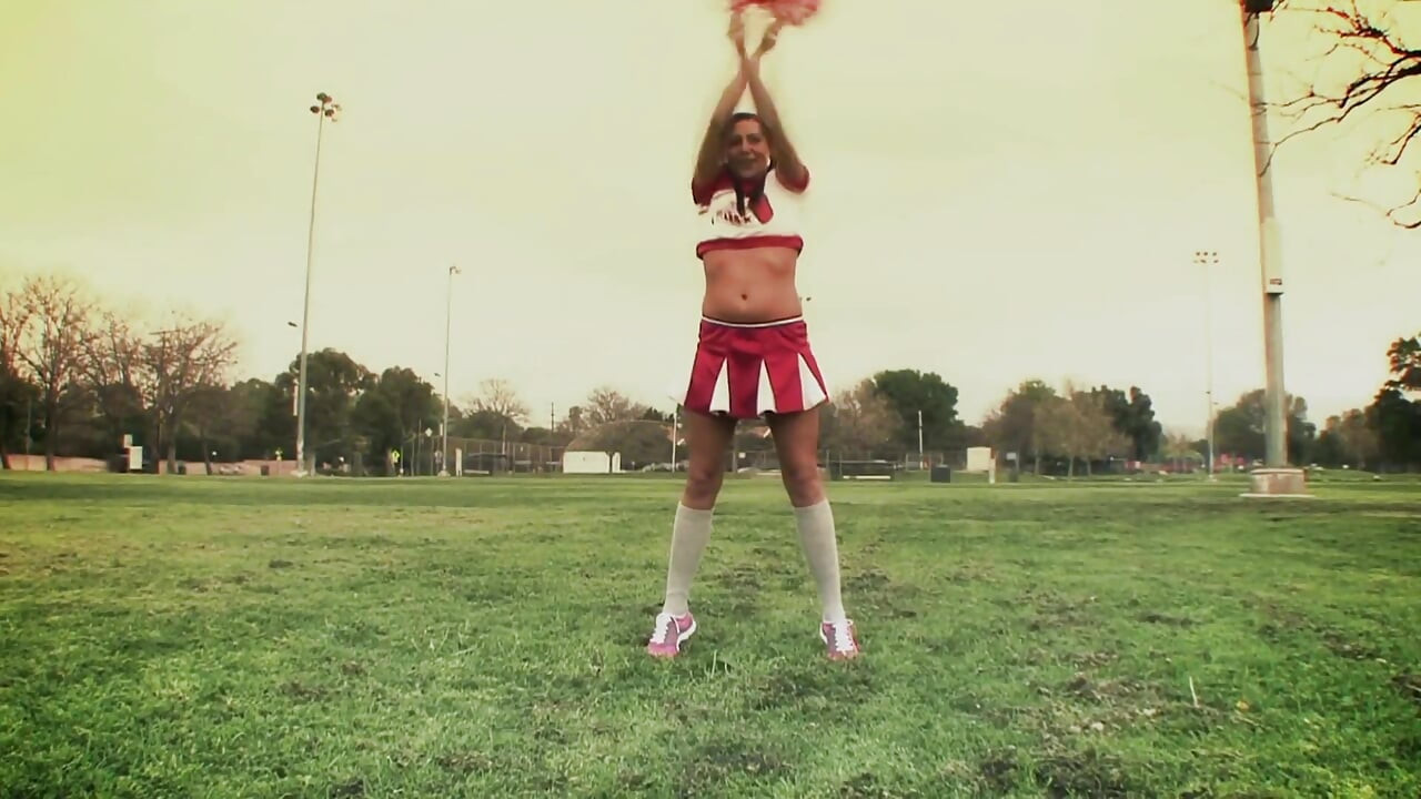 Teen cheerleader wants to meet a porn actor