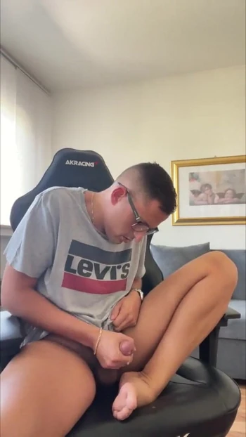 Iconic moment from "Cute German twink jerks off and cums on his feet (Only for feet lover)"