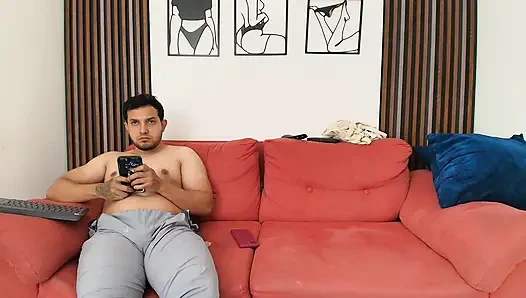 Полный дом, счастливое сердце: мой друг прибыл из другой страны и приключения начались