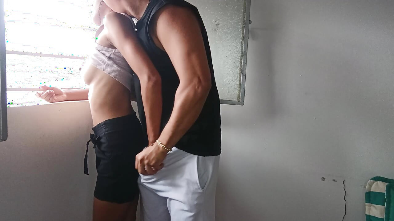 I seduce my rich stepsister to let me fuck that pussy without a condom