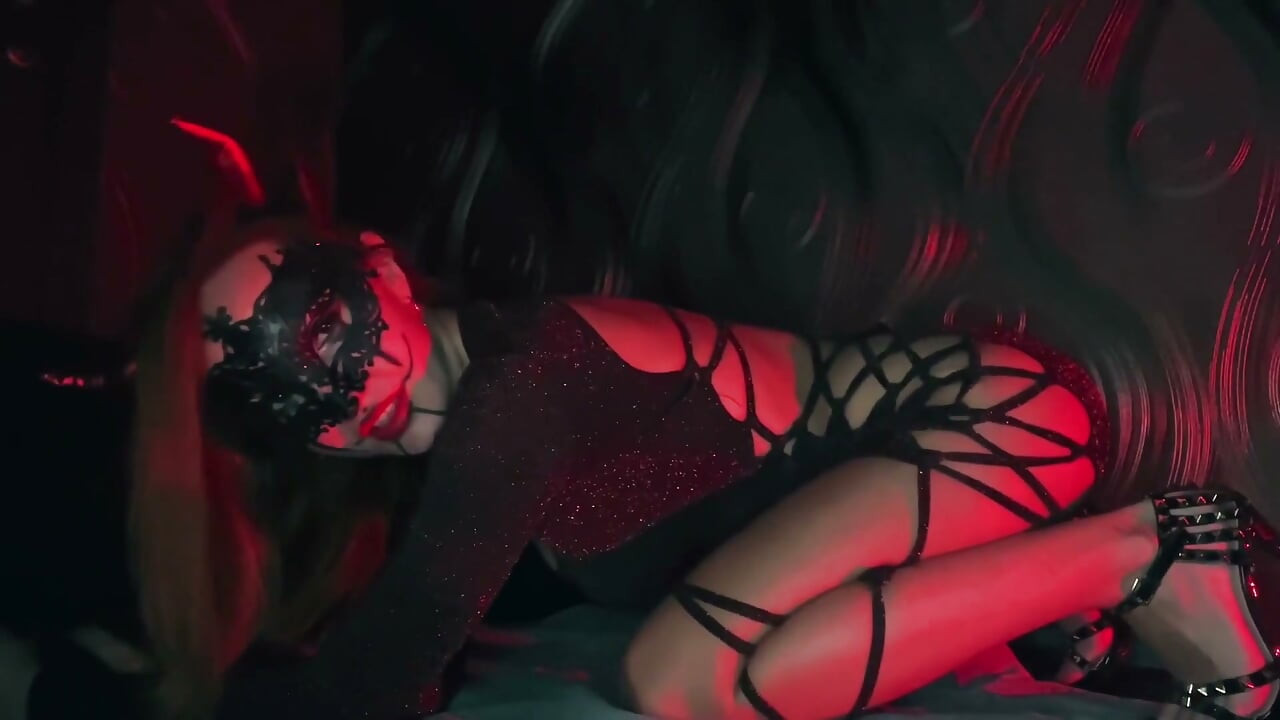 Brincadeiras anais diabólicas com minhocas de gelatina