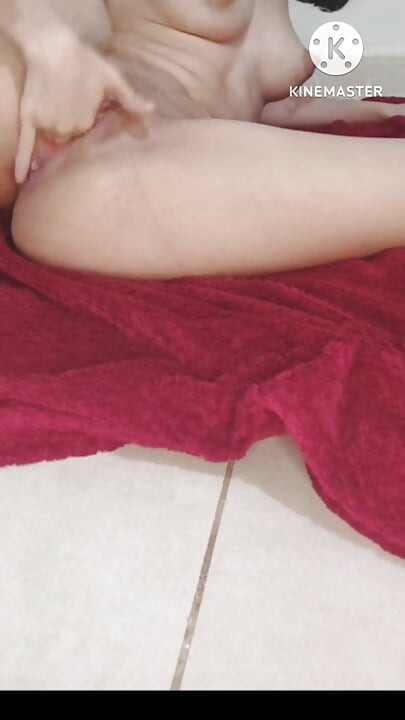 Fingring on best tight pussy in a room mastubtion for sexy pussy